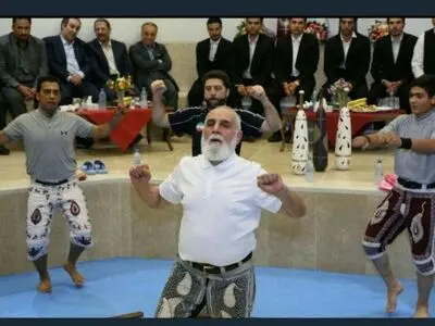 میدان‌داری ناطق نوری در زورخانه بانک مرکزی