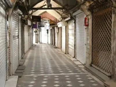 بیش از ۷۰ درصد اصناف با مشکل معیشتی روبرو هستند 