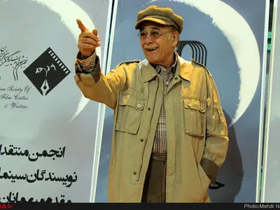 پنج پیشکسوت تئاتر نشان درجه یک هنری گرفتند