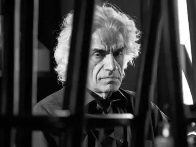 مراسم خاکسپاری علی باباچاهی خانوادگی برگزار می‌شود