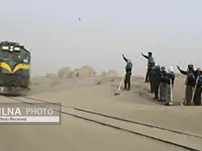 کار سختِ «کارگران شرکتی راه‌آهن زاهدان» با حقوق کم و بدون پاداش/ حق بیمه با تاخیر پرداخت می‌شود