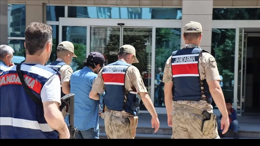 دستگیری ۱۷ عضو ‌گروه تروریستی داعش در جنوب ترکیه