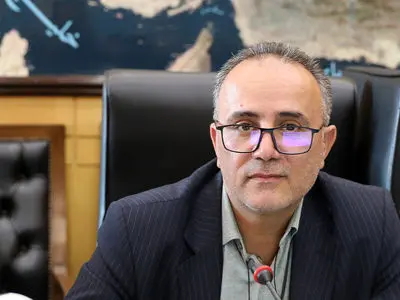 حدود ۷ درصد پزشکان زیرمیزی می‌گیرند/ریشه‌کنی این پدیده نیازمند شکایت مردم است

