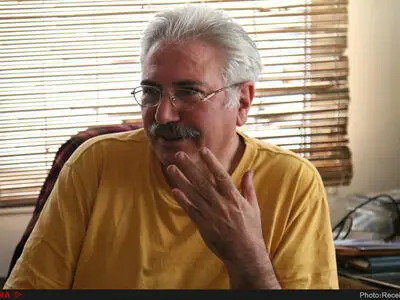 جشنواره تجسمی فجر در دوره‌های گذشته مسیر غلطی را طی کرده است/توجه به میراث غنی و بیان آن با زبان جهانی در نقاشی تجسمی فجر