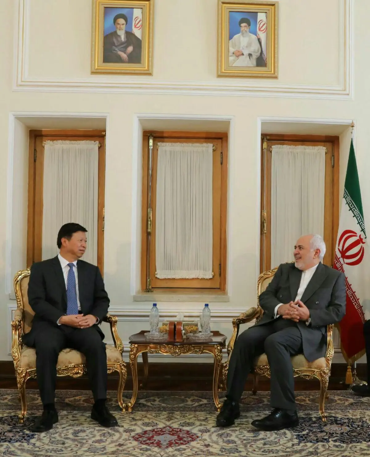ظریف با وزیر امور بین‌الملل حزب کمونیست جمهوری خلق چین دیدار کرد