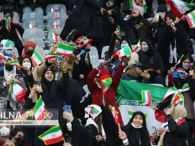 ویدیو: حال و هوای جایگاه تماشاگران زن در ورزشگاه آزادی