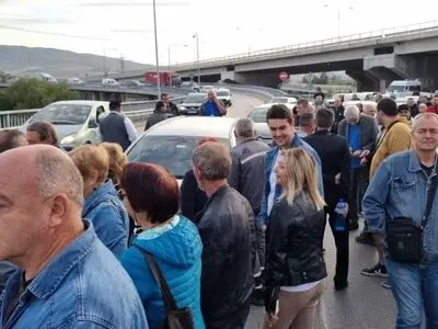کارگران معدن بلغارستانی جاده‌ها را در اعتراض به طرح دولت مسدود کردند