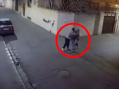 پیام تلخ قاپیدن کله گوسفند از پیشخوان یک طباخی/ جرایم خشن روز به روز بیشتر می شود/ برخوردهای شدید قضایی و پلیسی اثرگذار نیست؟ 