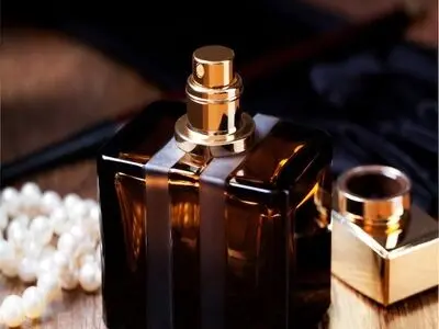 تأثیر عطر و ادکلن بر جذابیت