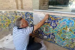 آغاز مرمت تخصصی کاشی‌کاری‌های مسجد سلطانی سمنان