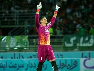 نیازمند به مچ‌اندازی با گلر استقلالی رسید