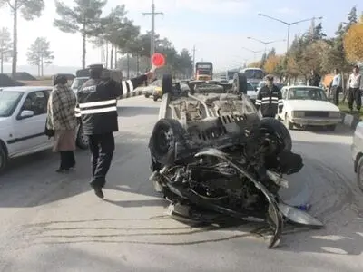 واژگونی پیکان در کرمانشاه ۲ کشته بر جا گذاشت/ دختر و پسر ۱۹ و ۱۲ ساله جان باختند