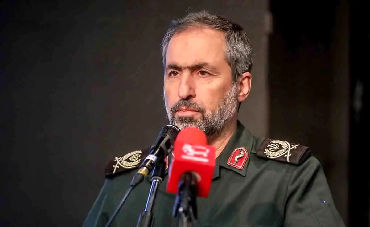 نیرو‌های مسلح ما امروز در خدمت قرآن هستند
