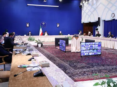 پیگیری رعایت شیوه‌نامه‌های بهداشتی در حوزه حمل و نقل هوایی و زمینی/ پرداخت مطالبات کادر درمان کشور با اولویت انجام شود