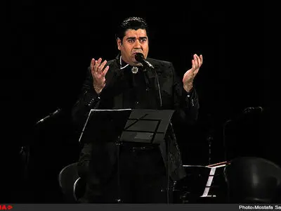 سالار عقیلی برای «شاهرگ» می‌خواند
