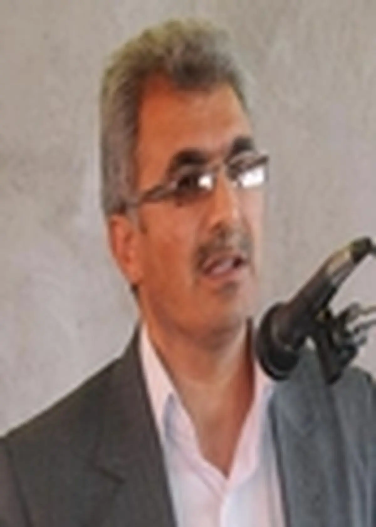 در صورت صرفه جویی در آب امکان واگذاری ۴ هزار هکتار زمین کشاورزی در مرند وجود دارد