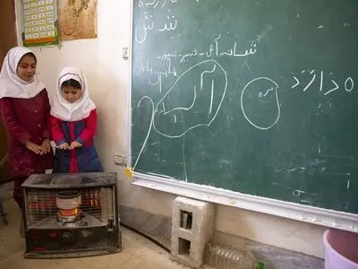 بیش از ۵۰درصد کلاس های درس سردشت غیر استاندار هستند/۱۰۲مدرسه سیستم گرمایشی مناسب ندارند