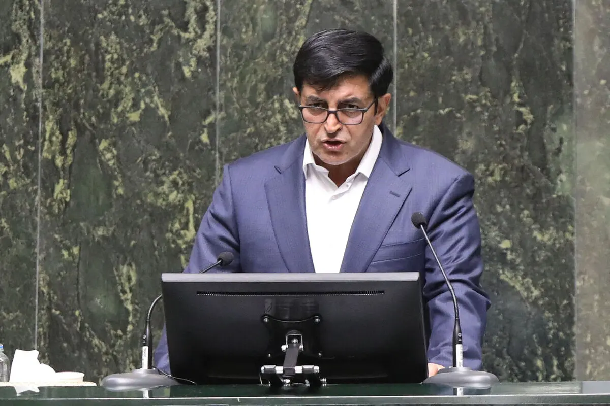 نمایندگان هیچ امکاناتی حتی اندازه بخشدار هم ندارند