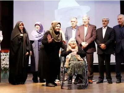 معاون امور زنان و خانواده رییس‌جمهور از ثمینه باغچه‌بان تجلیل کرد

