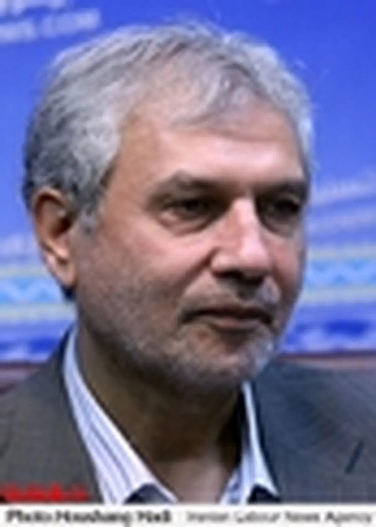 اجرای بیمه همگانی تا پایان ثبت‌نام هدفمندی به تعویق می‌افتد