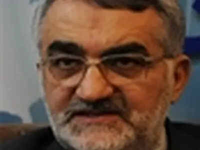 تناقض مواضع غرب برای مدیریت تندورها است