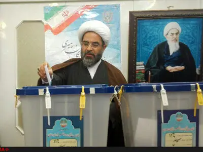 فاضل لنکرانی: مردم با حضور گسترده‌، بهترین انتخابات را رقم بزنند