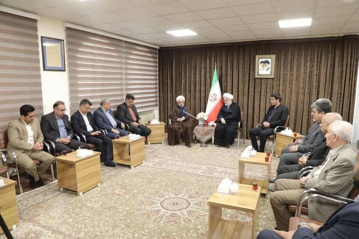 دیدار معاون حقوقی رئیس‌جمهور با نماینده ولی‌فقیه استان کردستان