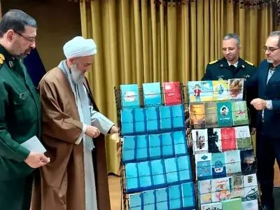 پانزدهمین جشنواره اشک و انار با حضور بیش از هزار شرکت‌کننده به کار خود پایان یافت