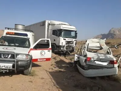 تصادف تریلی با ۲ خودروی سواری ۱۲ نفر مصدوم برجای گذاشت