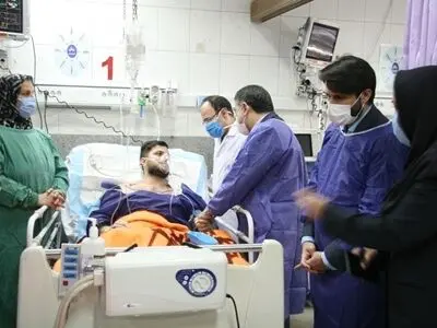 عیادت معاون وزیر بهداشت از پرستار مضروب بیمارستان شهدای تجریش