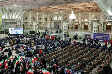 آغاز مراسم گرامیداشت دهه فجر با حضور مسئولان و کارکنان ارتش