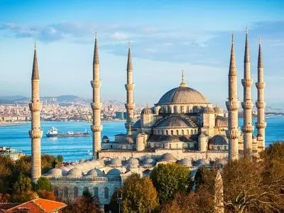 تور استانبول زمینی و هوایی چقدر اختلاف قیمت دارند؟