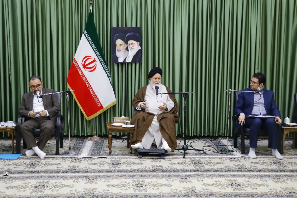 همه فعالیت‎های هنری را با هویت زیارتی مشهد تطبیق دهید