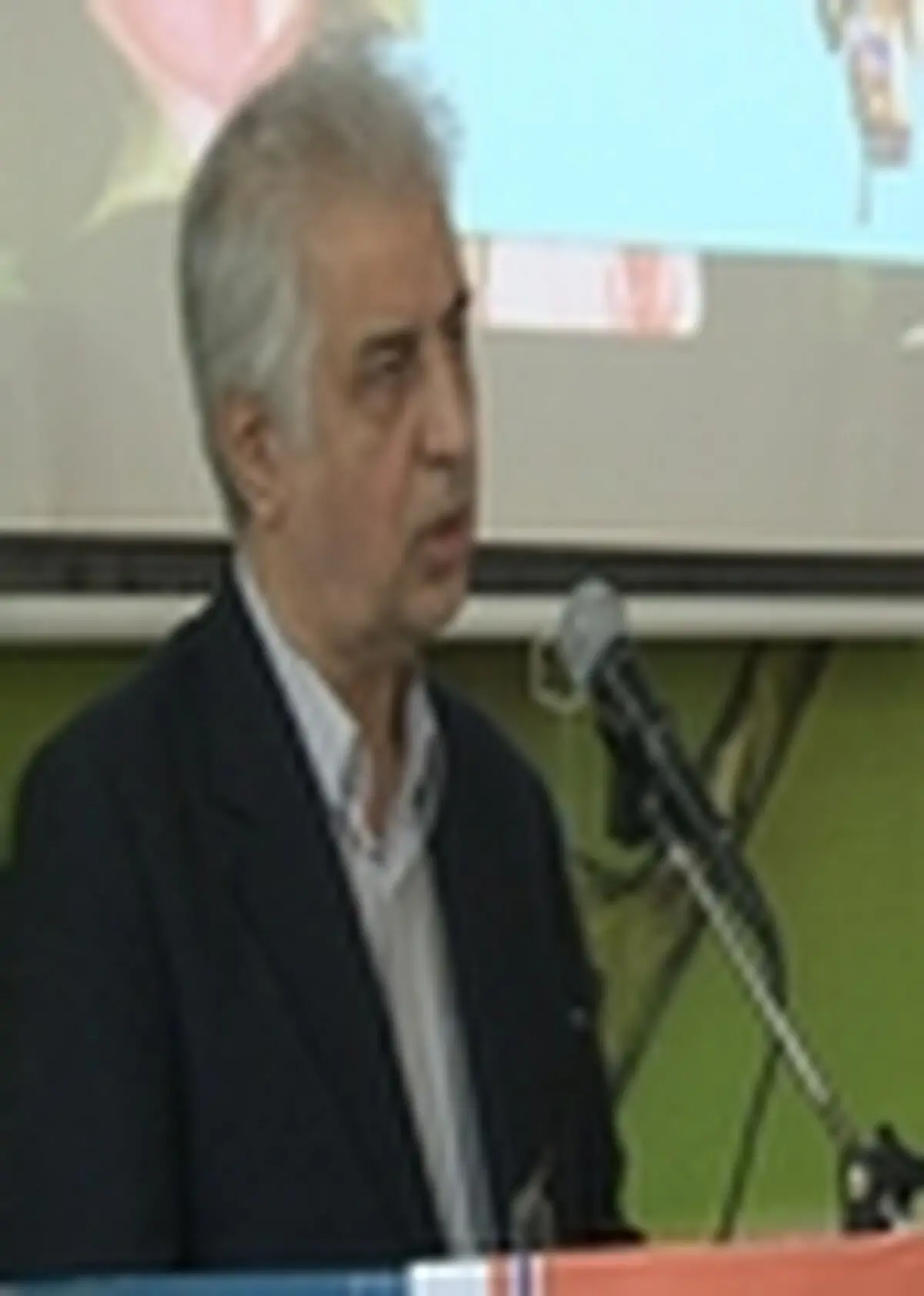 مدرسه، بهترین مکان برای فرهنگ سازی و تجلیل از خیرین است