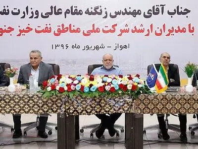 نشست هم‌اندیشی وزیر نفت با مدیران ارشد مناطق نفتخیز جنوب 