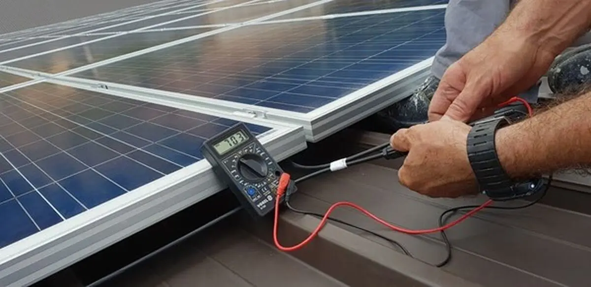 پنل‌های خورشیدی چگونه به حفظ محیط زیست کمک می‌کنند؟