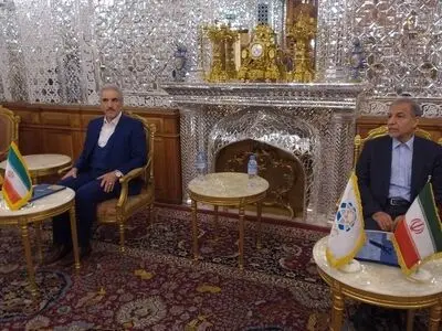 راه‌اندازی مرکز صدور گواهی‌نامه رانندگی بین‌المللی و پلاک ترانزیت در ایران‌مال