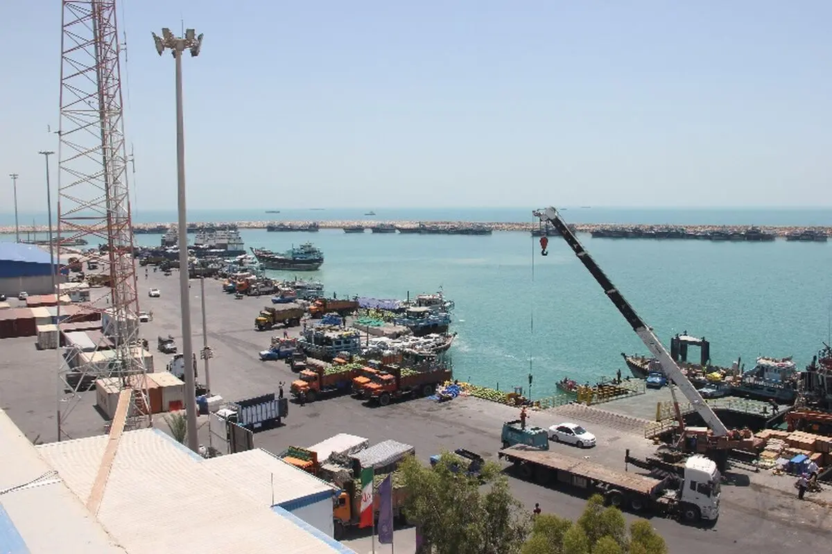 جابجایی بیش از یک میلیون تن انواع کالا در بنادر غرب هرمزگان /افزایش 31 درصدی صادرات غیر نفتی استان 