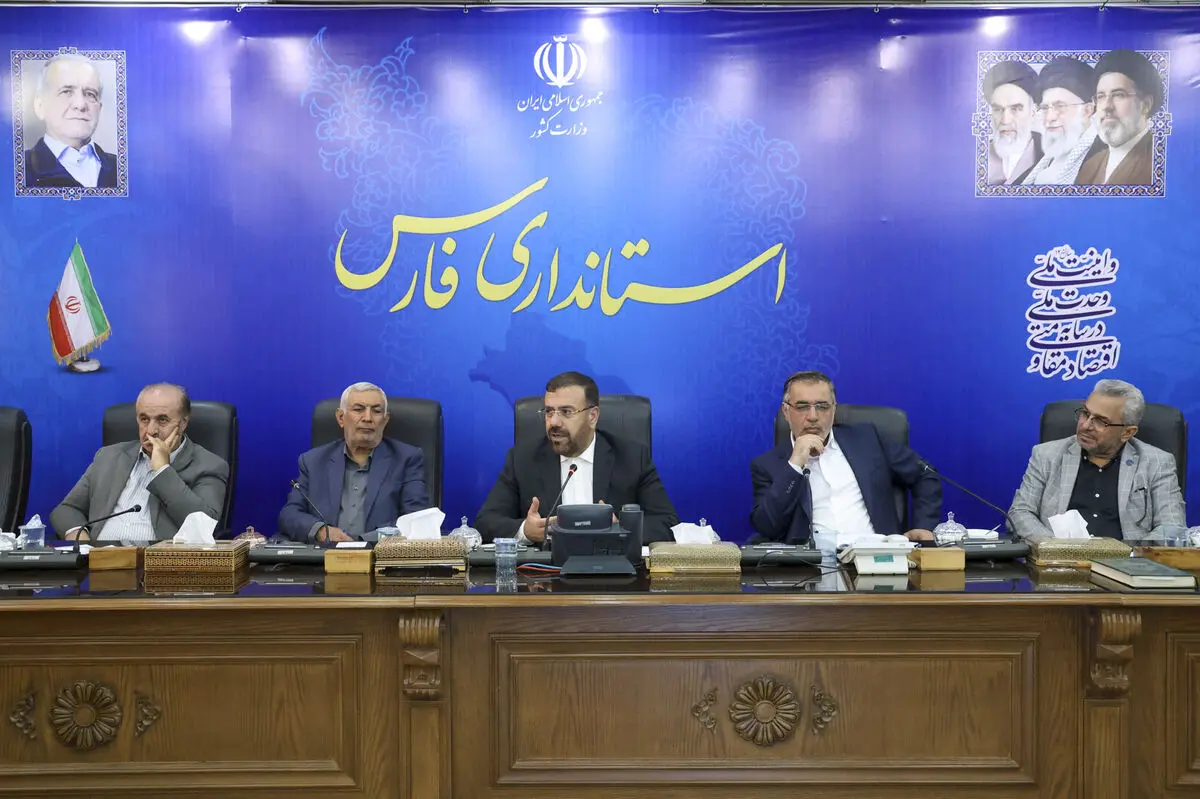 شهر سلامت شیراز در مسیر شتاب‌گیری/ تأکید استاندار فارس بر رفع موانع قانونی و اجرایی