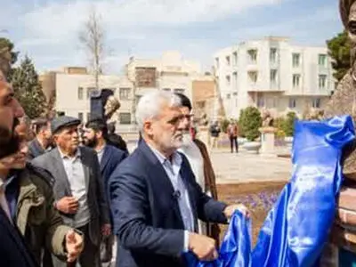 ۱۸ سردیس شهدا، علما و مفاخر قزوین رونمایی شد