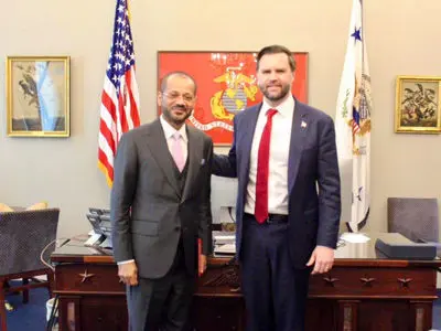 وزیر خارجه عمان: صلح در دسترس است