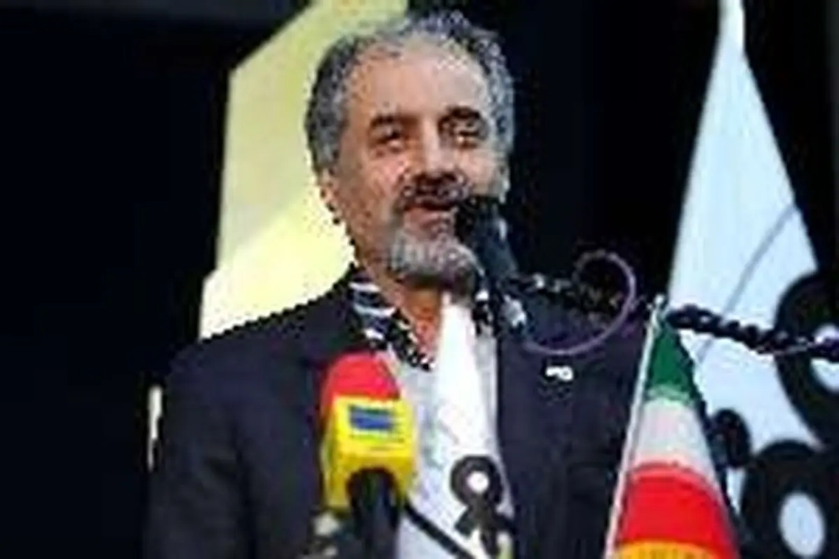 فولاد مبارکه باید خود را به تولید جهانی وصل کند؛ این کار منجر به افزایش صادرات می‌شود