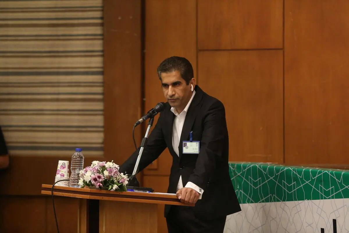 کامرانی فر: از تصمیمات مجمع ناراحت هستم/ چند بار استعفا کردم اما نپذیرفتند