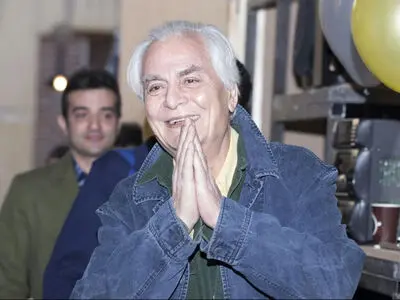 امروز کسانی هستند که دوروزه کارگردان و بازیگر می‌شوند
