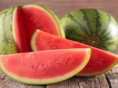 قبل از خواب هرگز هندوانه نخورید