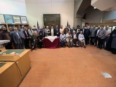 دورهمیِ زادروزِ شاپور اعتماد، منوچهر صدوقی‌سُها و مصطفی رحماندوست در کتابخانه ملی