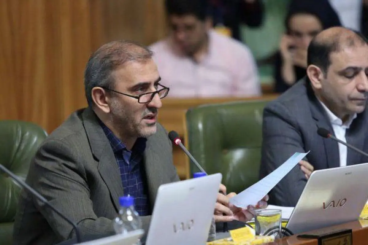 چرا حداقل پرداختی کارگران شهرداری با دو هفته تاخیر پرداخت می‌شود؟ / کارگران در تنگنا هستند