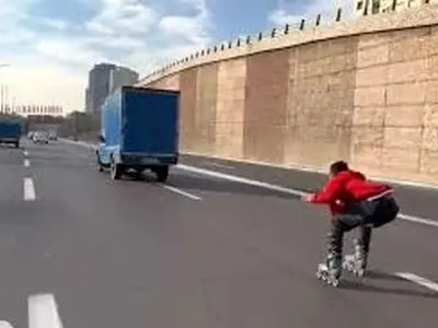 تردد با اسکیت و اسکوتر در معابر اصلی پایتخت ممنوع است + فیلم