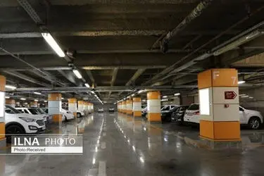 کمبود پارکینگ در سطح شهر کاملاً محسوس است