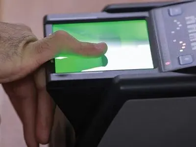 راهنمای انتخاب دستگاه حضور و غیاب + 2 راز خرید ارزان‌تر!